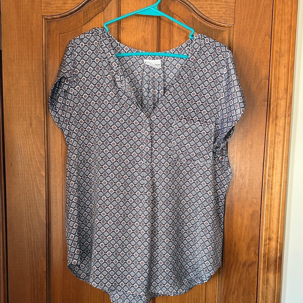 Liz Claiborne Geometric Print Blouse - Blue and White
